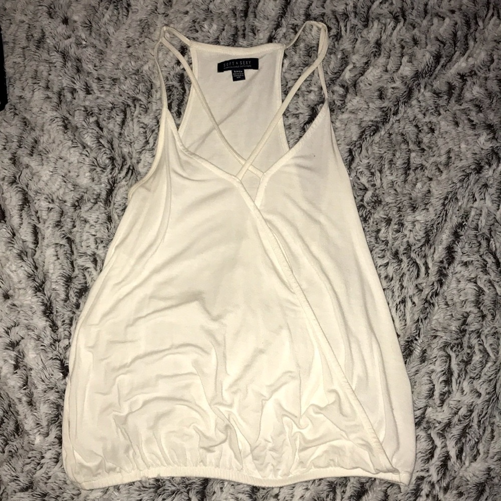 Soft & sexy white American Eagle tank top